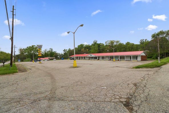 2910 S Leonard Springs Rd, Bloomington, IN 47403